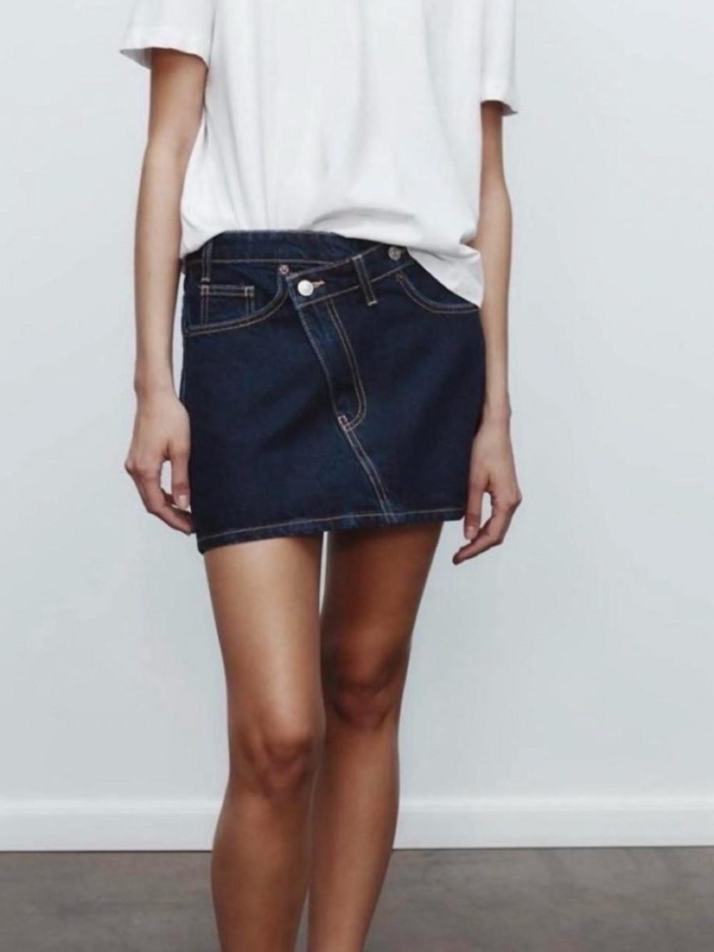 Zara dark wash crossover waist denim mini skirt size small